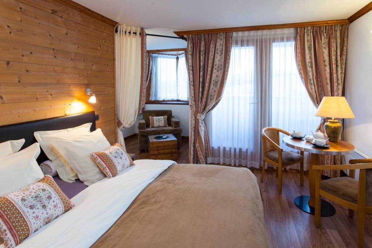 Le Calgary Hotell Les Saisies Exteriör bild